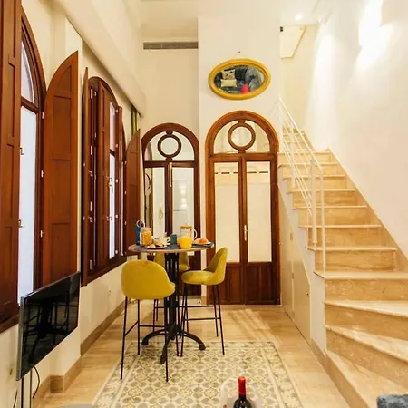 公寓 New With Height- 2bd 1bth- Pajaritos 塞维利亚