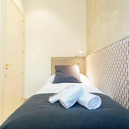 New With Height- 2bd 1bth- Pajaritos 塞维利亚